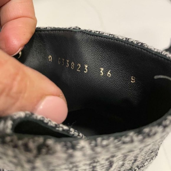 CHANEL 20B Tweed Fabric Cap Toe Pearl Lace Up Ankle Bootie Boots Shoes - Picture 6 of 13